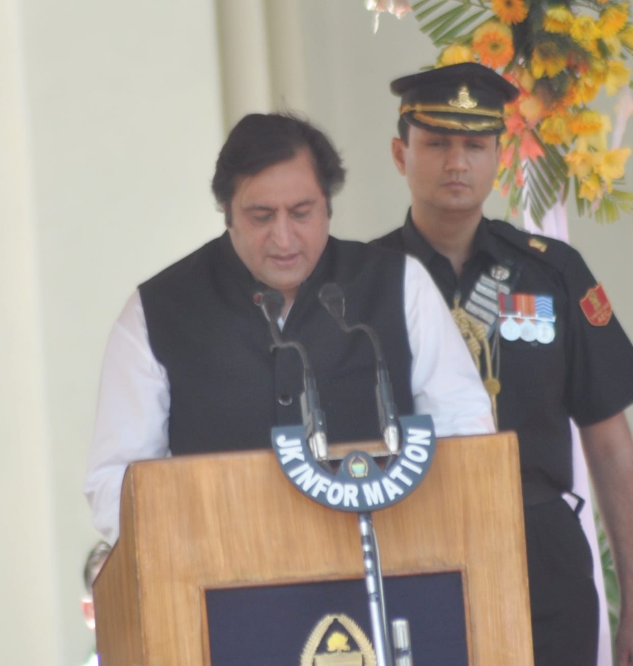 bjp and pdp create pressure on sajjad lone for take charge
