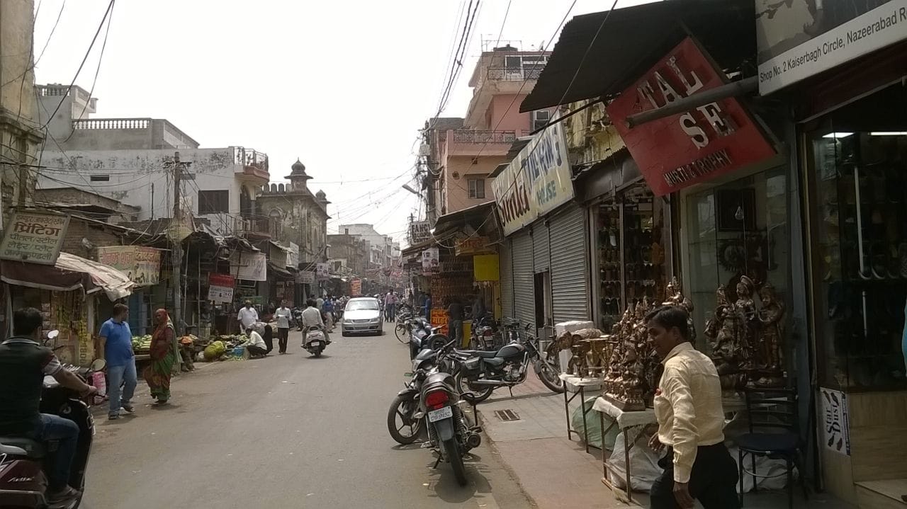 protest of sarafa businessmen of uttar pradesh