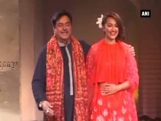 सोनाक्षी सिन्हा फैशन