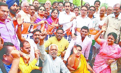 Modi government 's performance on the raging congressmen