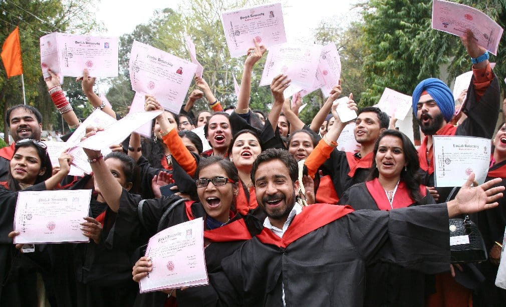 60th convocation in GCE, 250 students get degree