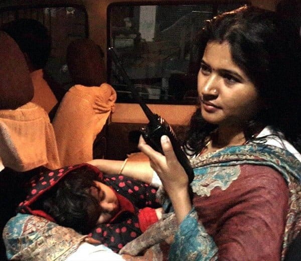 Chhatisgarh: Dsp archna jha along her daughter when she on duty