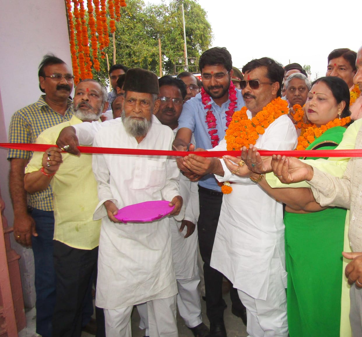 kaadambaree rangamanch par dikhegee vividh kalaen