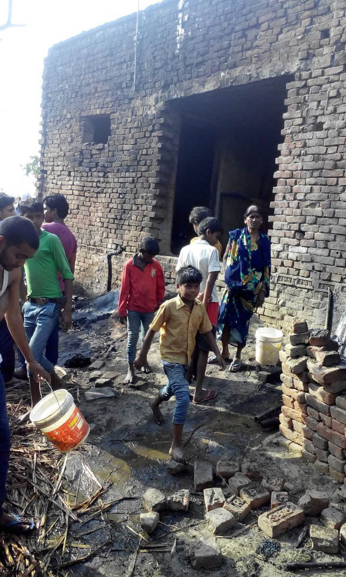   A fire burned six homes