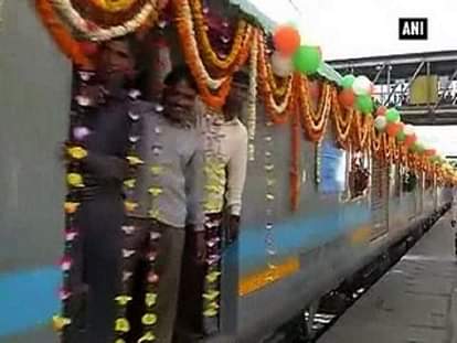 India's first semi-high speed train 'Gatimaan Express' flagged off