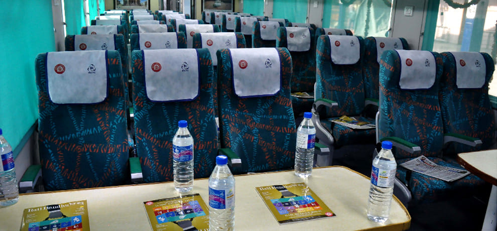 gatimaan express got loss of 16 lakh in two days