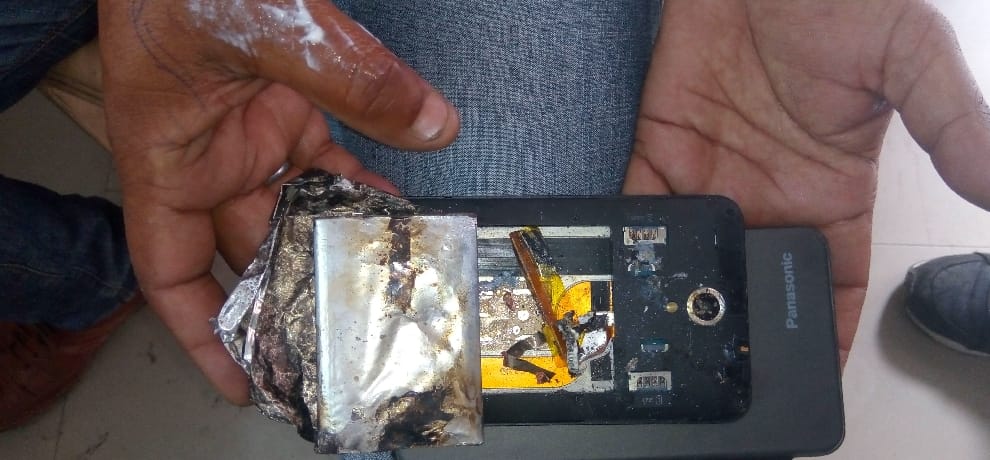 mobile phone caught fire while calling.