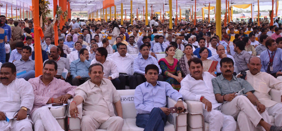 special moments of Modi's program, Prime Minister's e-rickshaw ride and chai par charcha