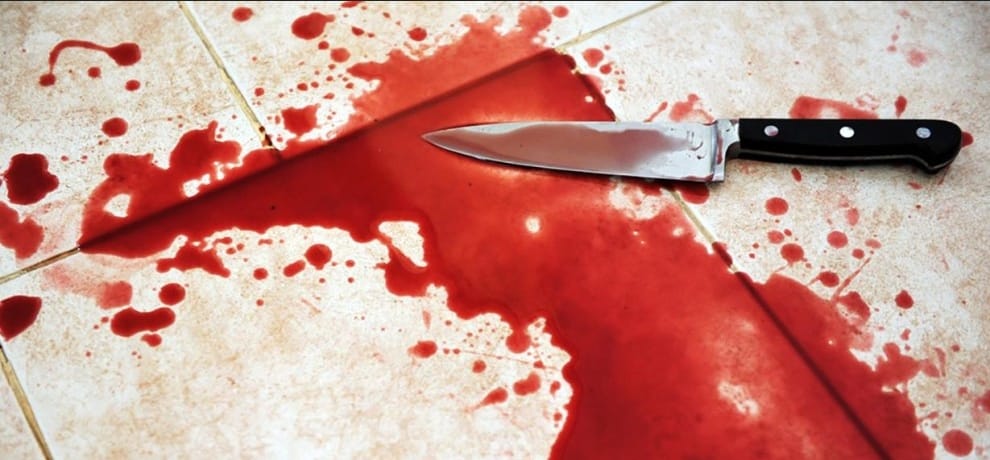  Neighbours murdered a man in lUCKNOW.