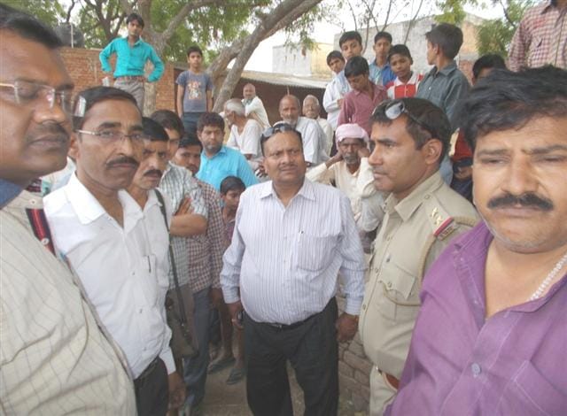 Wall collapse buried three children , a death