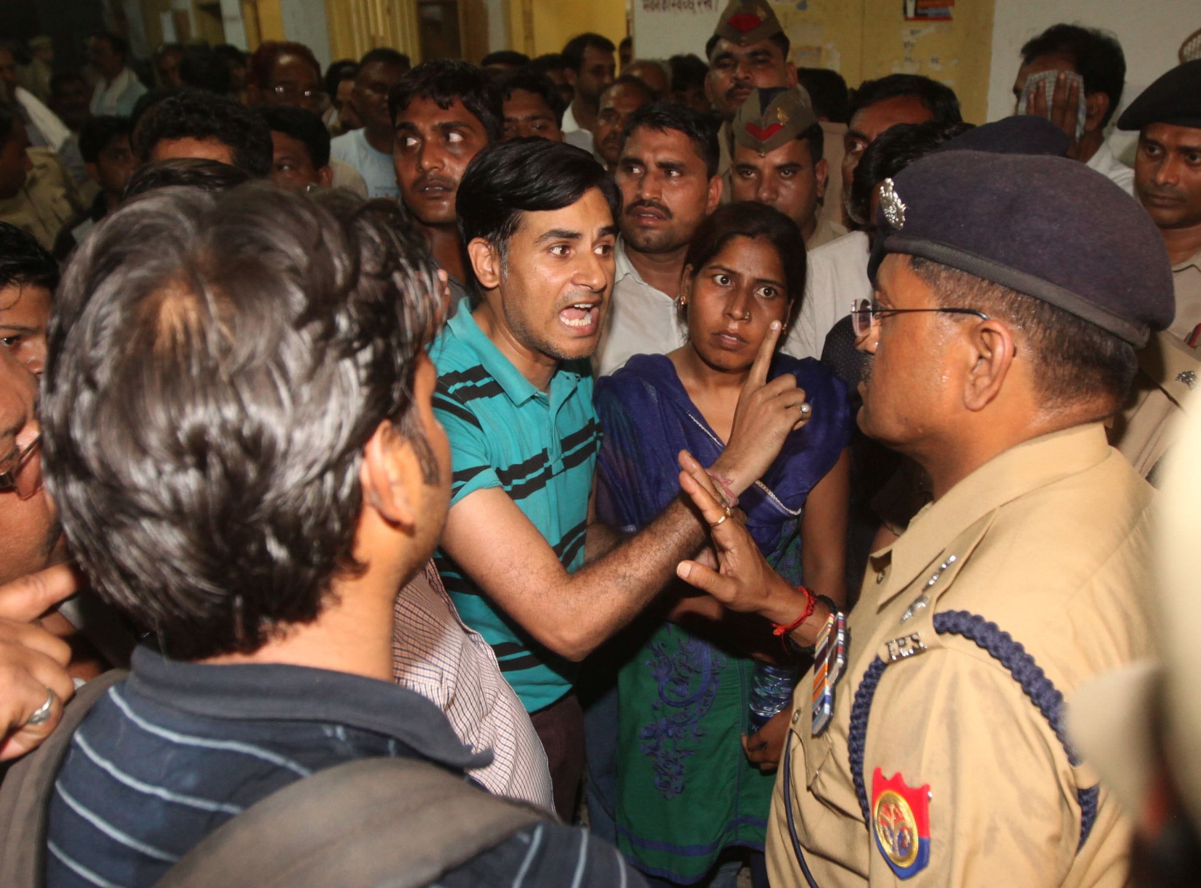 Policemen made ruckus after Pilibhit fake encounter case decision.
