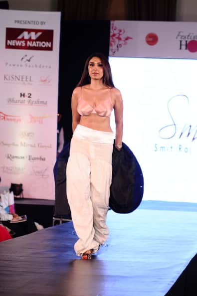 Pooja Mishra Lawsuit Rs 100 cr defamation case against Sunny Leone