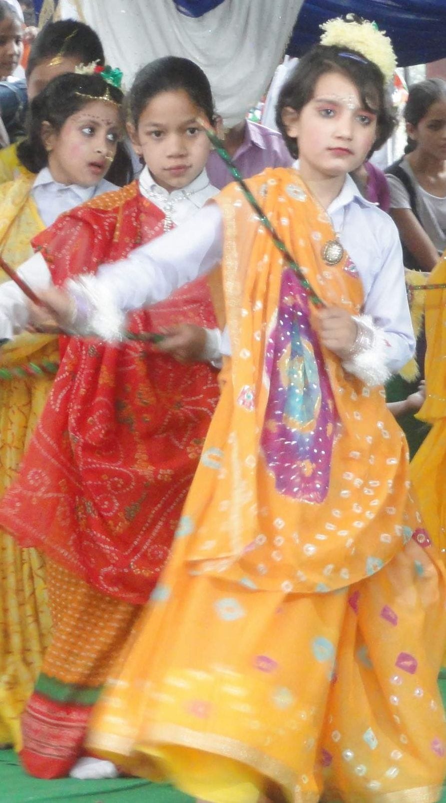 The children presented the folk-dance