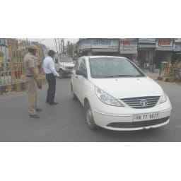 gantaghar chowk become tiraha to to stop road jam