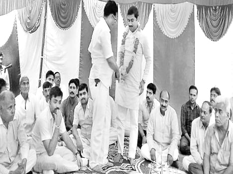 SP government is doing for the poor work -dhirendra