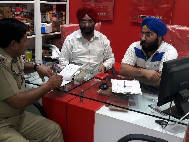 steal, steal in pathankot, things steal to shop, pathankot, amritsar