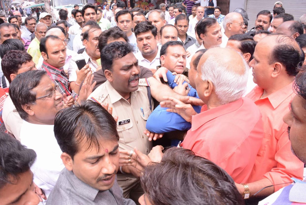 Bullion dealer clashed off the ineffective