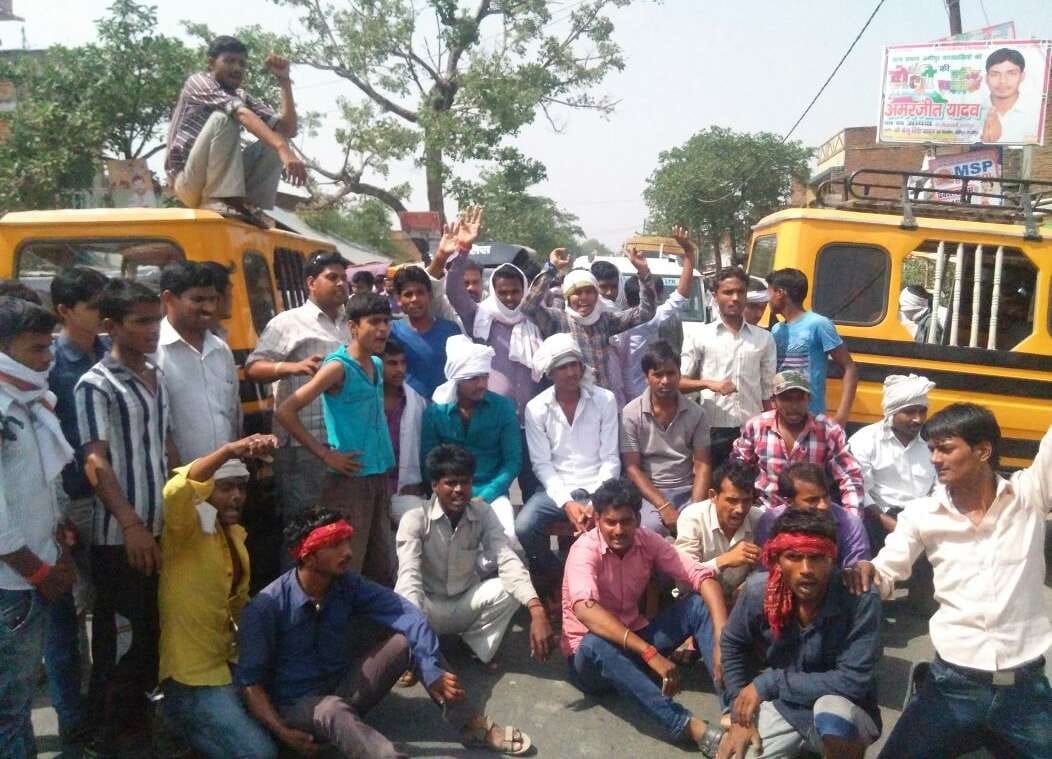 Auto drivers put the jam on highway