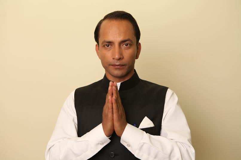 deepak dobriyal birthday special know unknown facts about film tanu weds manu cast pappi