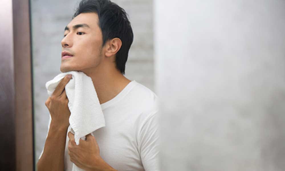 Reasons why women like clean shave men