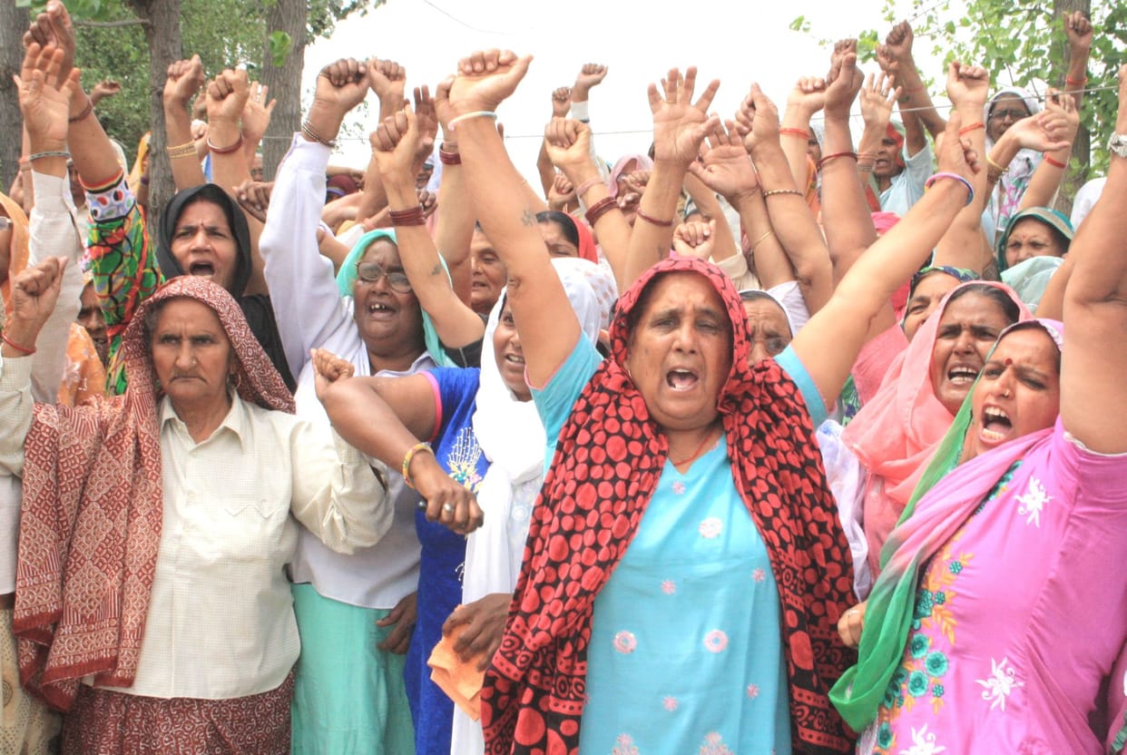 Farmers stopped work NDRF