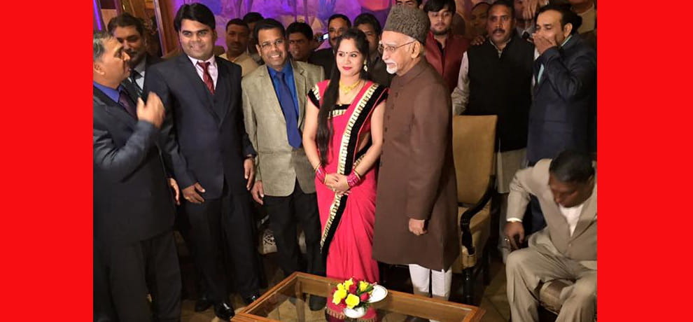 bsp mp narendra kashyap daughter in law himanshi shoots herself