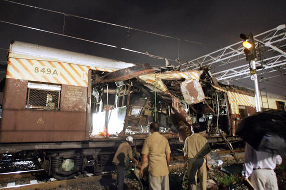 accused of mumbai bomb blast may get punishment today by court