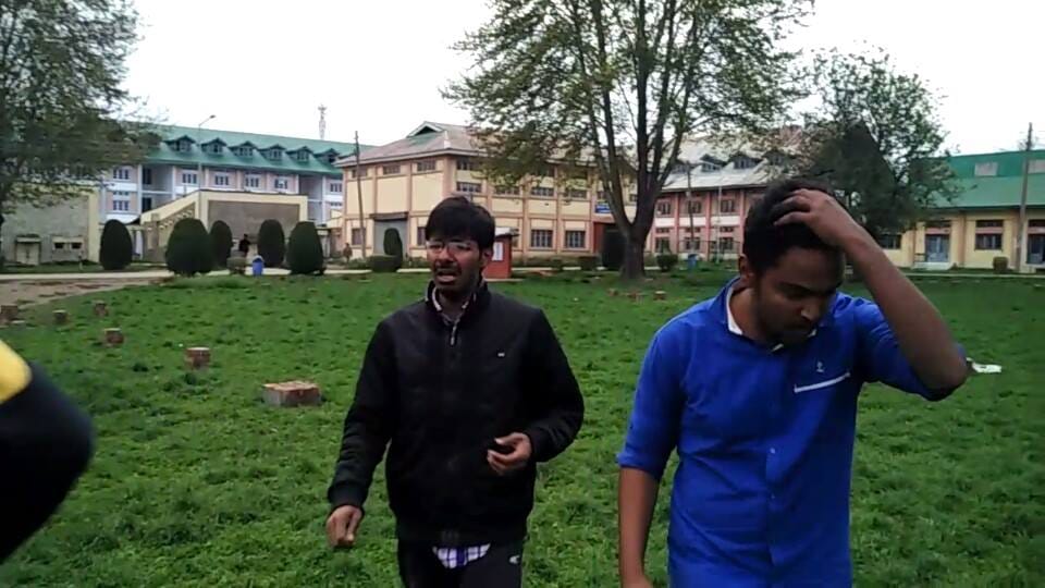 unrest in NIT srinagar after outstation students are lathicharged