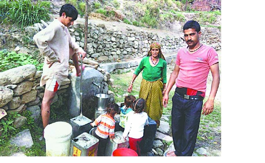 People carry water from vehicles