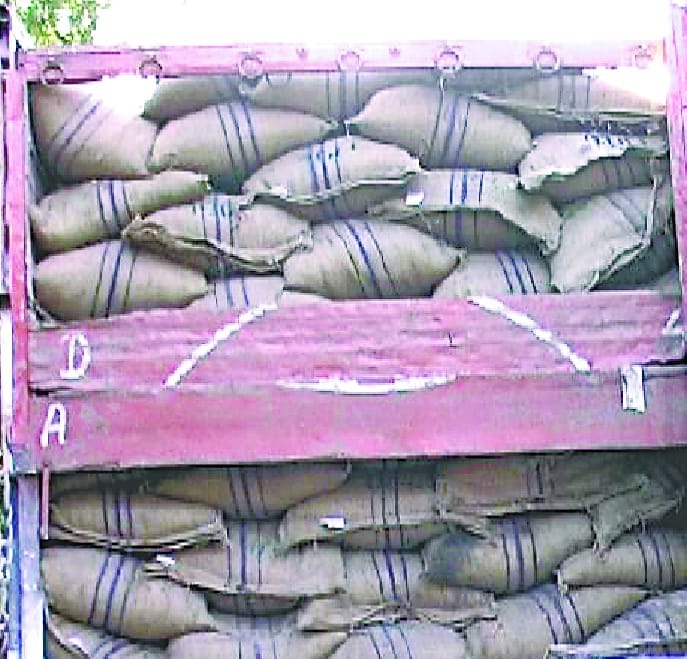  Five officers of  Gadarpur sugar mill faund guilty 
