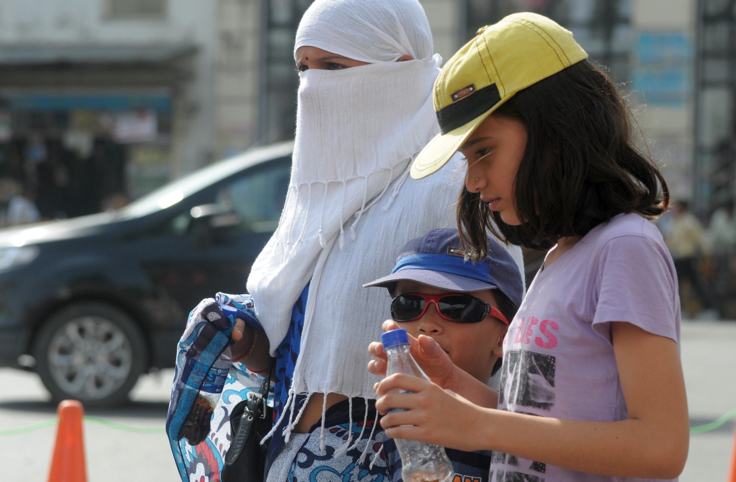temperature rise by 40 degree in month of april
