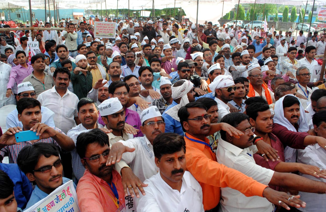 Bullion traders said selling vegetables polished-shoe protest