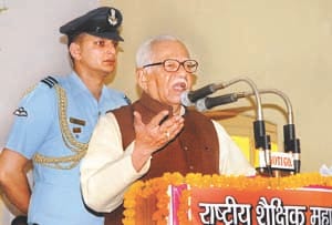 governer in pratapgarh