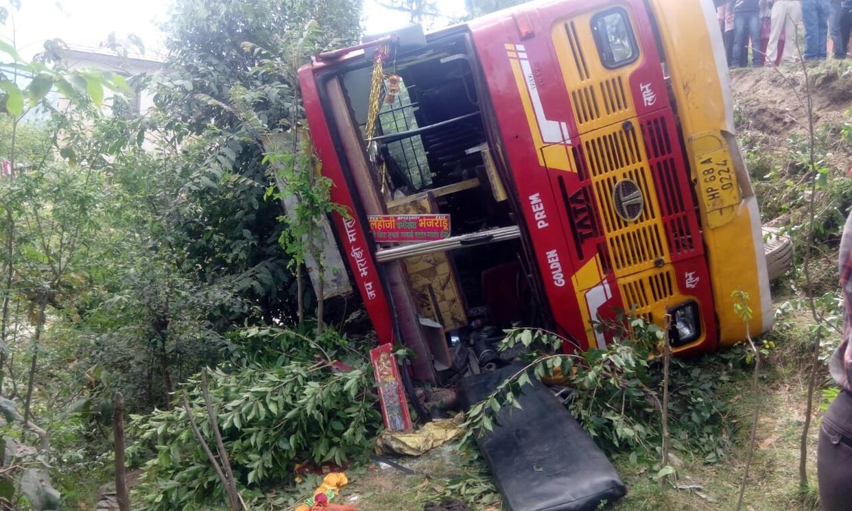bus accident in banikhet