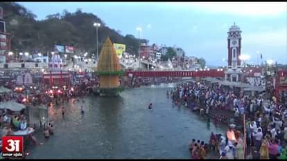 Devotees took a holy Dip at Ganga in Haridwar