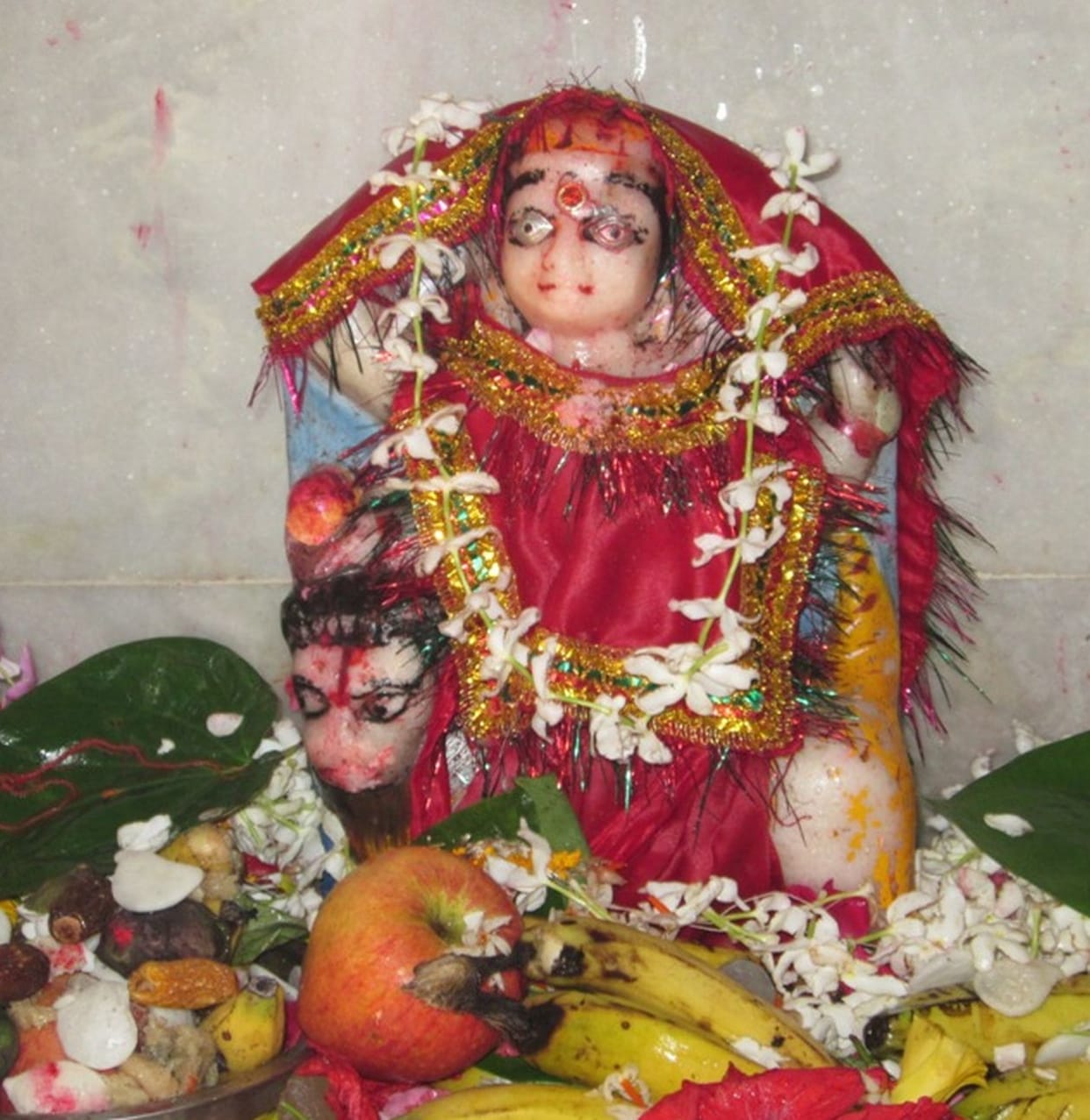 maan gama devee mandir se judee logon kee aastha