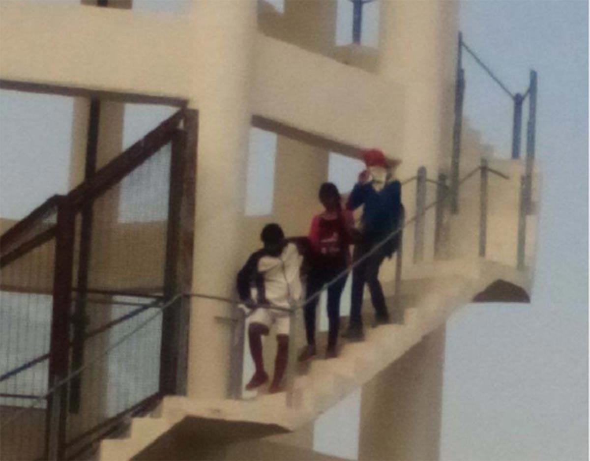 girl climbed on water tank for marriage with boyfriend