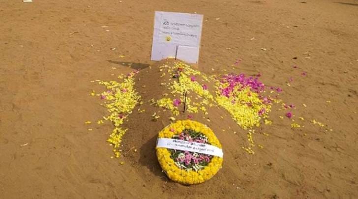 Student prepares grave for principal as retirement gift in Kerala