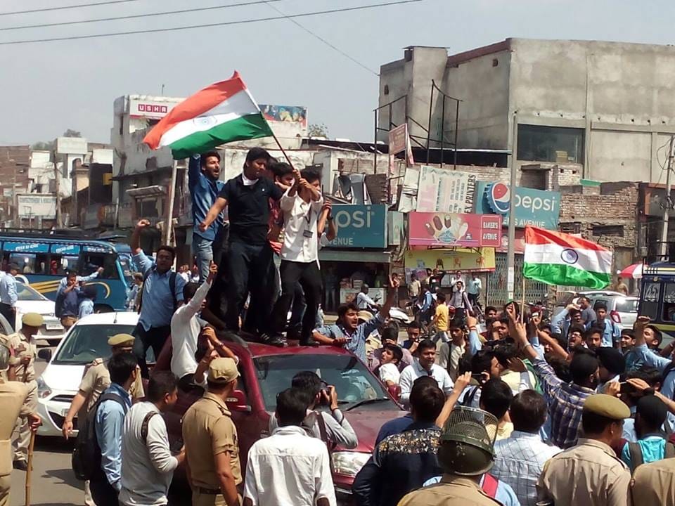 student and doctor protest in jammu over Nit srinagar incident 