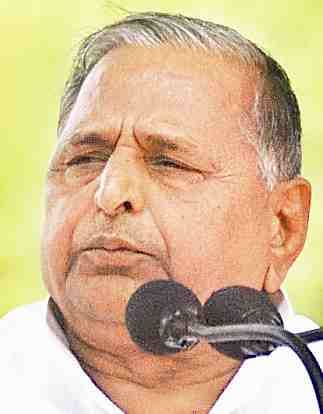Mulayam, Akhilesh libel against
