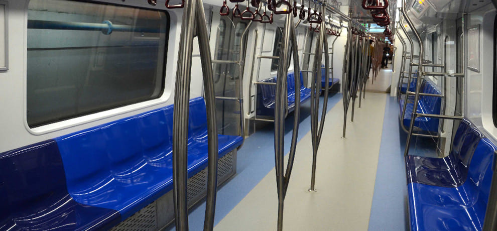 Metro run without driver,Trial from botanical garden to Kalkaji