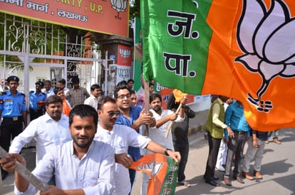 BJP leaders want to join new UP president's team.