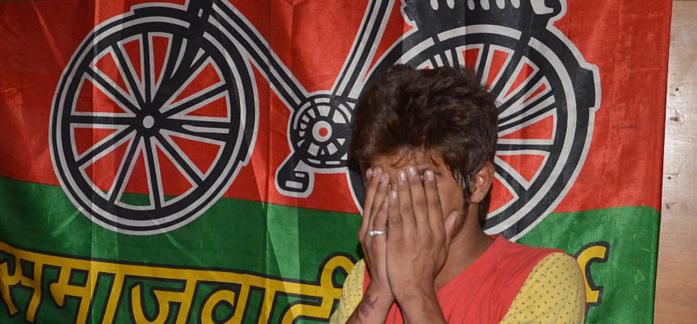love couples caught red handed in compromising position at sp district office hapur