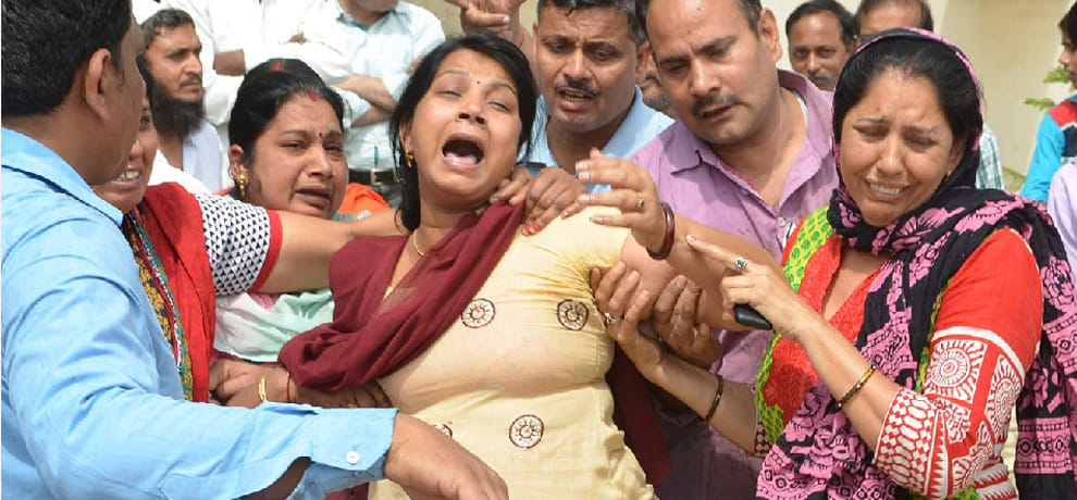 Traumatic incident in Sugar Mill, poison gas, killing three employees
