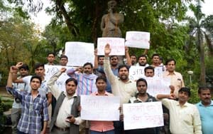 By mutual agreement to resolve the issue of Museum : High Court