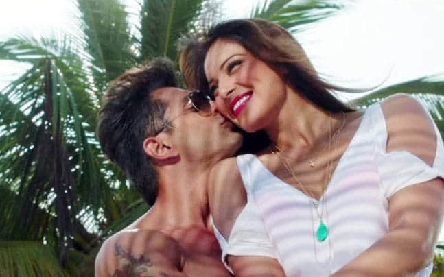 Bipasha Basu-Karan Singh Grover wedding wedding card