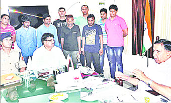 Quad gang caught plunderer