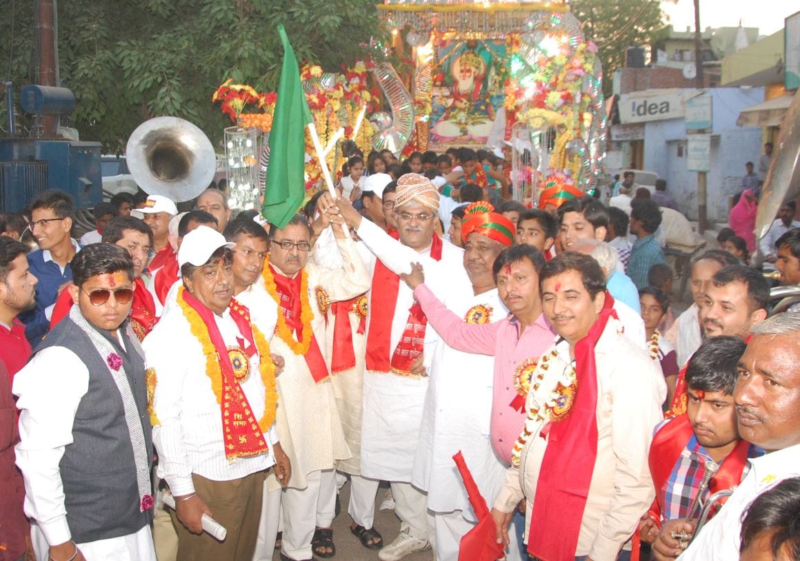 Jhulelal aroused was swamped in procession