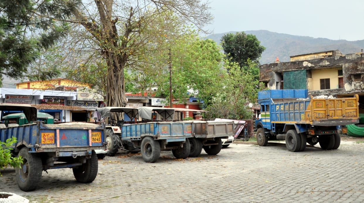 four vehical seized in illegal mining