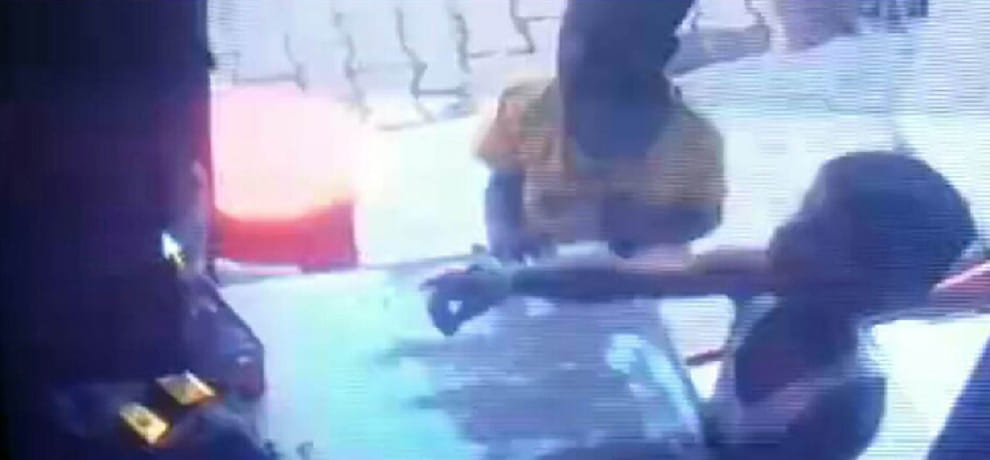 minor captured in cctv stolen twenty thousand from cash counter